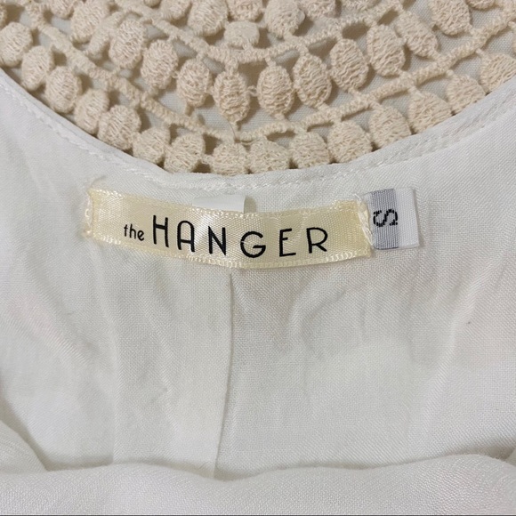 The hanger cream/ white dress. - Picture 4 of 4